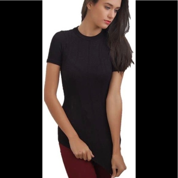 Tops - Womens Form Fitted Tee